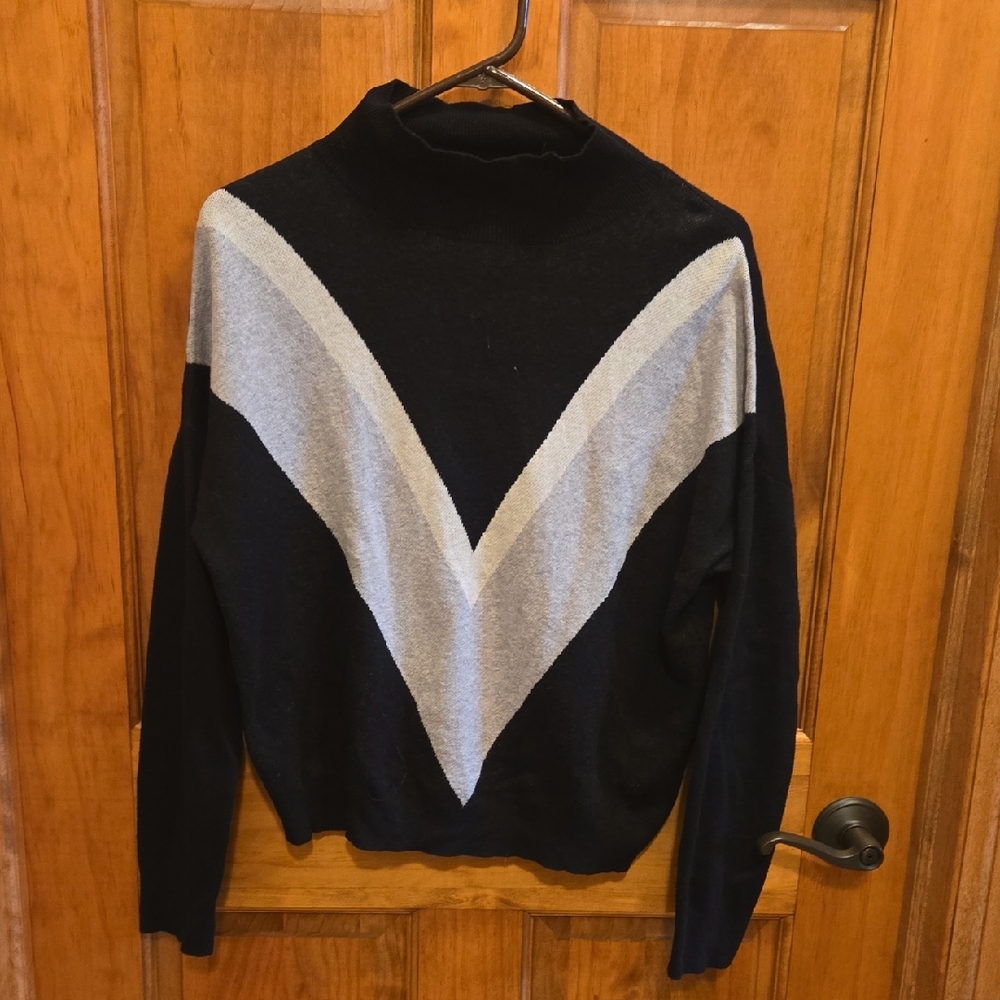 Cute Sweater By Old Navy Size S